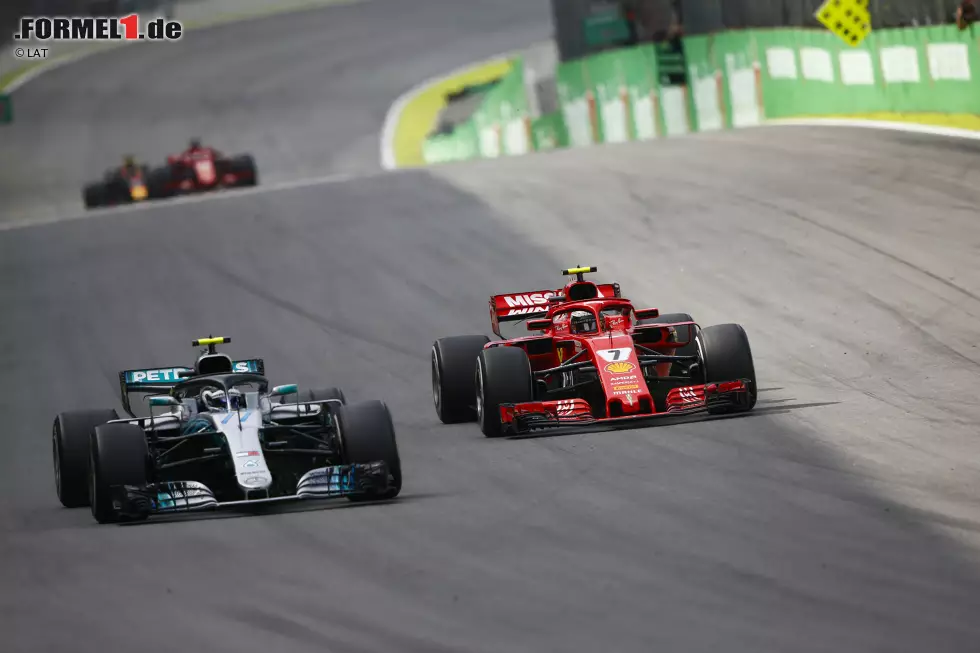 Valtteri Bottas (4): Ohne Löcher in den Felgen bauten die Reifen am Mercedes stark ab, und das bekommt Bottas schon seit ein paar Rennen nicht in den Griff. Hamilton offenbar schon. Der Start war (mit Reifenvorteil gegen Vettel) top. Aber das blieb sein einziges Highlight. Foto zur News: Valtteri Bottas (4): Ohne Löcher in den Felgen bauten die Reifen am Mercedes stark ab, und das bekommt Bottas schon seit ein paar Rennen nicht in den Griff. Hamilton offenbar schon. Der Start war (mit Reifenvorteil gegen Vettel) top. Aber das blieb sein einziges Highlight.