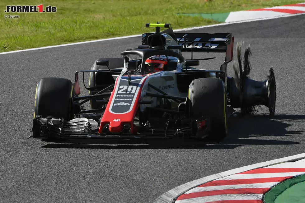 Kevin Magnussen (5): Schon das ganze Wochenende deutlich langsamer als Grosjean, qualifizierte er sich mit dem Spurwechsel gegen Leclerc und der unvermeidlichen Karambolage für die zweitschlechteste Note. Die FIA stufte das als Grenzfall ein. Wir finden: Sowas passiert gerade bei Magnussen zu oft. Foto zur News: Kevin Magnussen (5): Schon das ganze Wochenende deutlich langsamer als Grosjean, qualifizierte er sich mit dem Spurwechsel gegen Leclerc und der unvermeidlichen Karambolage für die zweitschlechteste Note. Die FIA stufte das als Grenzfall ein. Wir finden: Sowas passiert gerade bei Magnussen zu oft.