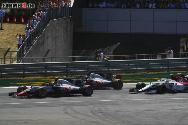 Romain Grosjean (6): Irgendwann reicht's dann sogar Günther Steiner. Der Haas-Chef hat Grosjean lange in Schutz genommen, aber dass er in Silverstone wieder ausgerechnet den Teamkollegen unnötig berührt hat, bringt selbst den sonst pragmatischen Südtiroler aus der Fassung. Den stupiden Crash am Freitag wollen wir nicht unterschlagen. Romain Grosjean (6): Irgendwann reicht's dann sogar Günther Steiner. Der Haas-Chef hat Grosjean lange in Schutz genommen, aber dass er in Silverstone wieder ausgerechnet den Teamkollegen unnötig berührt hat, bringt selbst den sonst pragmatischen Südtiroler aus der Fassung. Den stupiden Crash am Freitag wollen wir nicht unterschlagen.