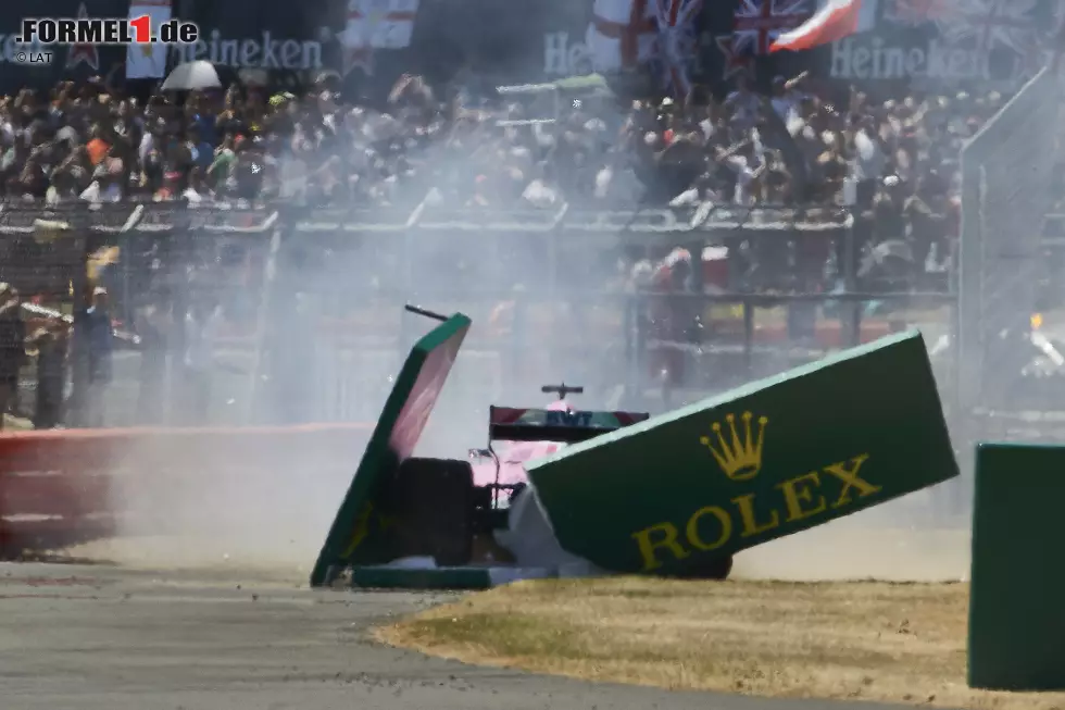 Sergio Perez (4): Diese Vier ist eine schlechte. Denn für seinen Abflug am Start war Perez nur selbst verantwortlich, und der Platzverlust gegen Gasly im Finish, für den Gasly bestraft wurde, war aus unserer Sicht hartes, aber faires Racing. Mit einem Punkt zu wenig aus den Möglichkeiten des Force India gemacht. Foto zur News: Sergio Perez (4): Diese Vier ist eine schlechte. Denn für seinen Abflug am Start war Perez nur selbst verantwortlich, und der Platzverlust gegen Gasly im Finish, für den Gasly bestraft wurde, war aus unserer Sicht hartes, aber faires Racing. Mit einem Punkt zu wenig aus den Möglichkeiten des Force India gemacht.