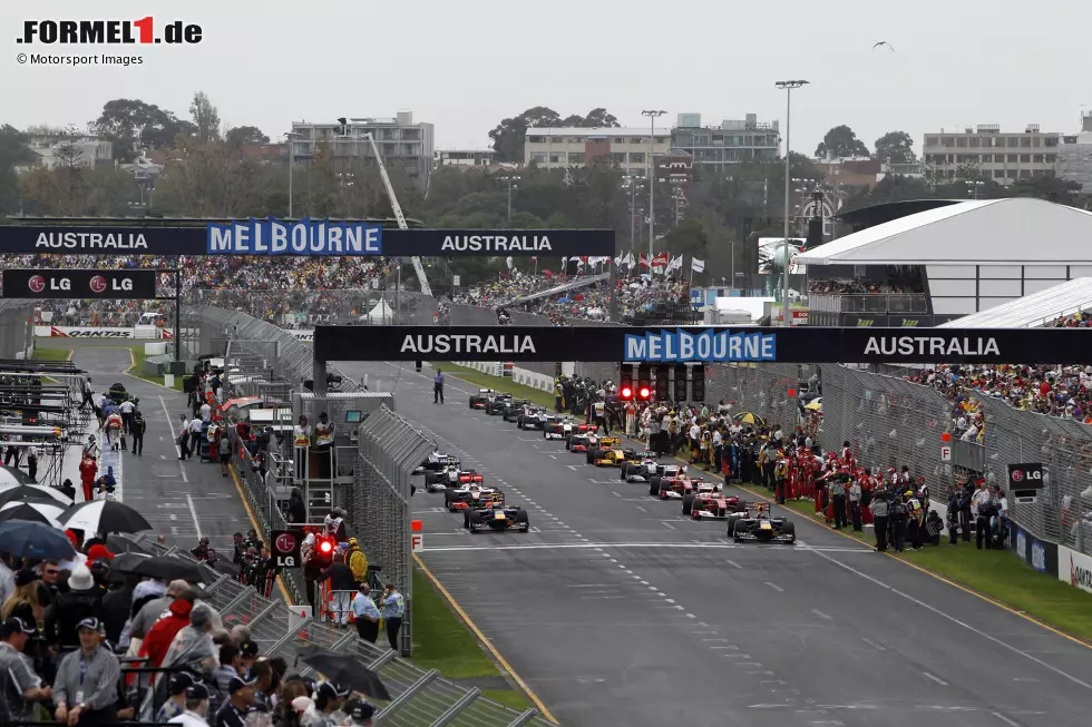 Erstmals beide Autos in Reihe 1: Australien 2010 mit Sebastian Vettel und Mark Webber Foto zur News: Erstmals beide Autos in Reihe 1: Australien 2010 mit Sebastian Vettel und Mark Webber