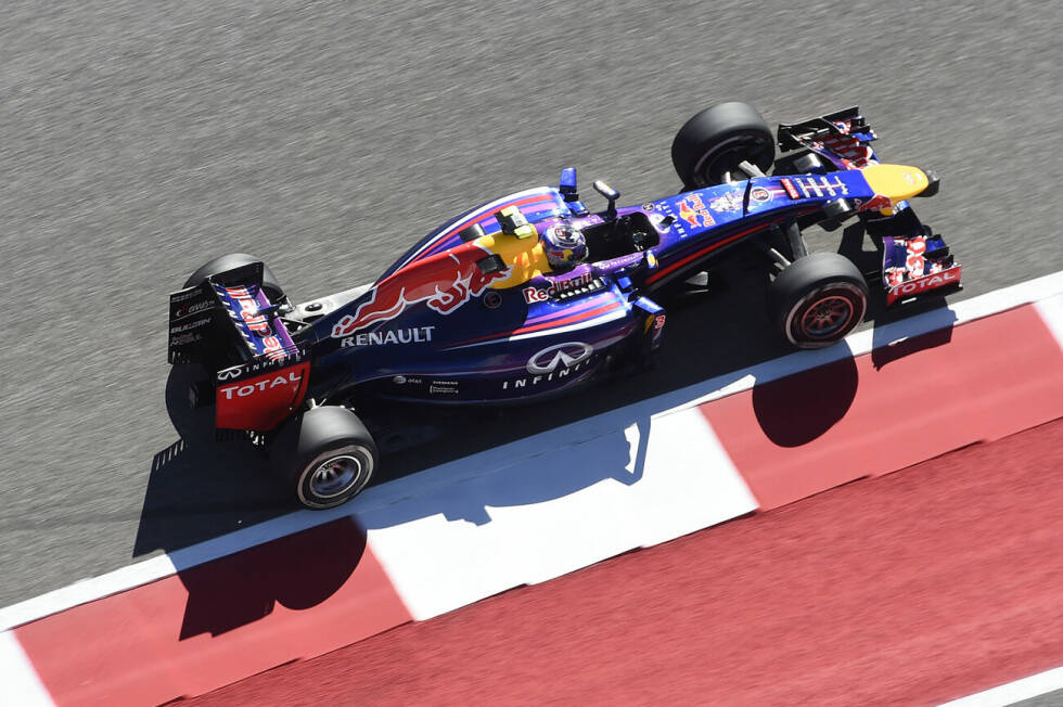Foto zur News: 2014: Red-Bull-Renault RB10 - Fahrer: Daniel Ricciardo, Sebastian Vettel