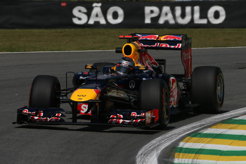 Foto zur News: 2012: Red-Bull-Renault RB8 - Fahrer: Sebastian Vettel, Mark Webber