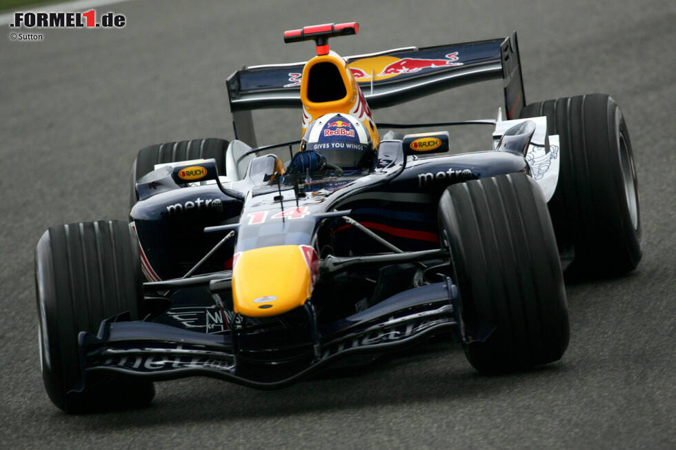 Foto zur News: 2006: Red-Bull-Ferrari RB2 - Fahrer: David Coulthard, Robert Doornbos/Christian Klien