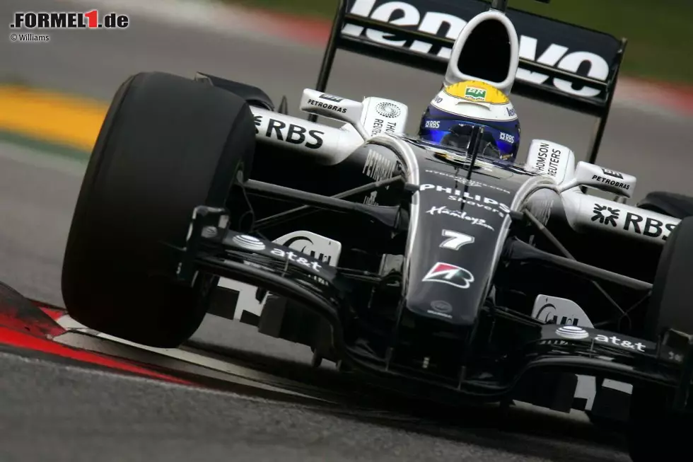 Platz 7: Nico Rosberg (111 Rennen) - Bevor der spätere Weltmeister mit Mercedes zwischen 2014 und 2016 Siege am Fließband feiert, muss er lange warten, bevor er überhaupt auch nur ein einziges Mal auf die oberste Stufe des Podiums darf. Zwischen 2006 und 2009 reicht es bei Williams nur zu zwei Podestplätzen - mehr gibt das Auto nicht her. Foto zur News: Platz 7: Nico Rosberg (111 Rennen) - Bevor der spätere Weltmeister mit Mercedes zwischen 2014 und 2016 Siege am Fließband feiert, muss er lange warten, bevor er überhaupt auch nur ein einziges Mal auf die oberste Stufe des Podiums darf. Zwischen 2006 und 2009 reicht es bei Williams nur zu zwei Podestplätzen - mehr gibt das Auto nicht her.