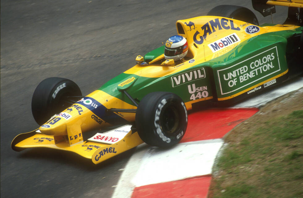 Foto zur News: Michael Schumacher auf dem Weg zum Sieg: Beim Grand Prix von Belgien 1992 in Spa-Francorchamps gewinnt &quot;Schumi&quot; erstmals in der Formel 1. Wir blicken zurück mit den schönsten Aufnahmen von Schumachers Premierensieg für Benetton!