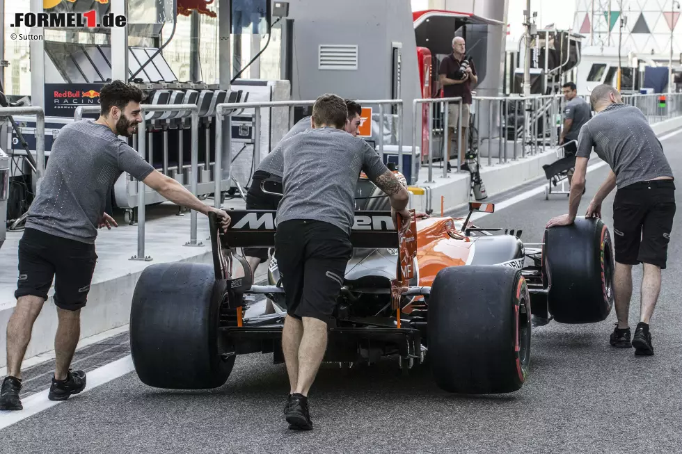 Foto zur News: McLaren: 670.958 US-Dollar (Vorjahr: 908.364 US-Dollar, -26,1 Prozent)