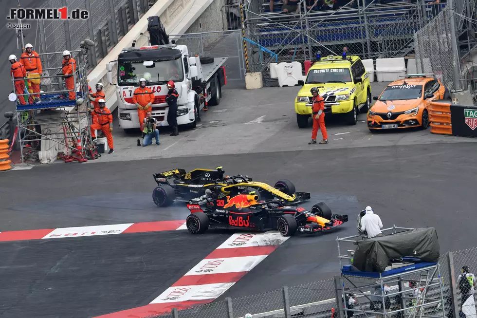 Max Verstappen (Red Bull) fuhr in 1:14.260 Minuten die schnellste Rennrunde. Es war die dritte seiner Karriere, womit er mit Bruce McLaren, Jochen Rindt und Keke Rosberg gleichzog. Auch dieser Umlauf markierte einen neuen Rekord, 0,179 Sekunden schneller als Schumachers bisherige Bestmarke aus dem Jahr 2004. Foto zur News: Max Verstappen (Red Bull) fuhr in 1:14.260 Minuten die schnellste Rennrunde. Es war die dritte seiner Karriere, womit er mit Bruce McLaren, Jochen Rindt und Keke Rosberg gleichzog. Auch dieser Umlauf markierte einen neuen Rekord, 0,179 Sekunden schneller als Schumachers bisherige Bestmarke aus dem Jahr 2004.