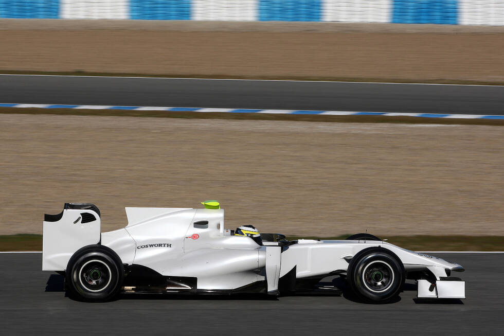 Foto zur News: Ganz in Weiß kommt 2012 der HRT F111 daher, auch aus Mangel an Sponsoren vor Saisonbeginn. Dann aber ...
