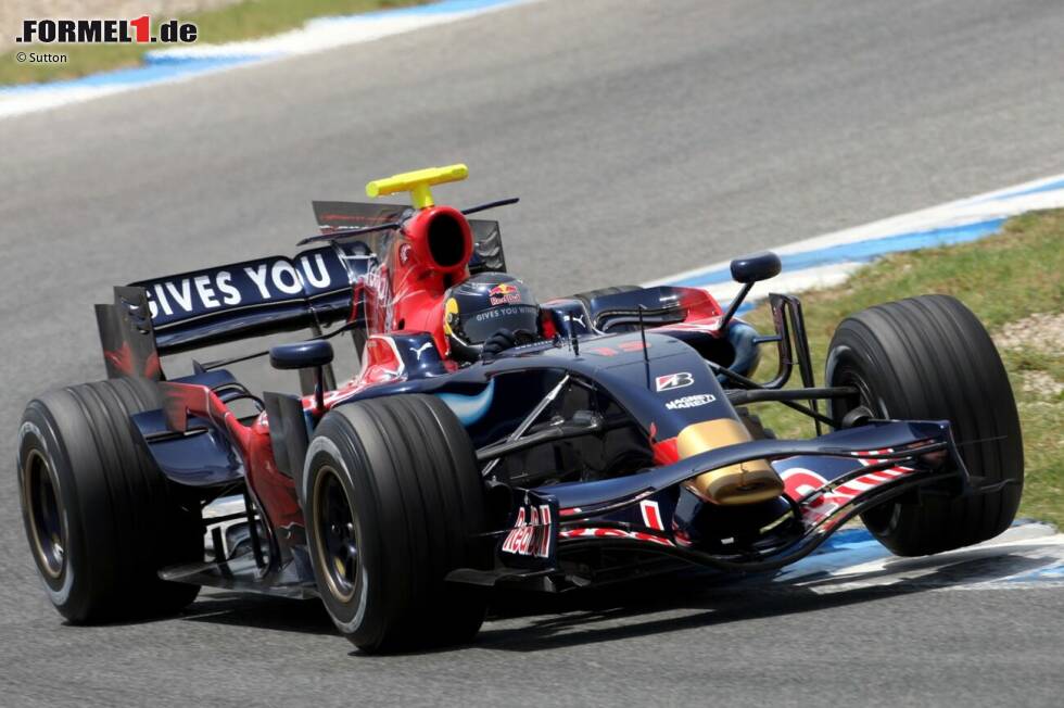 Foto zur News: 2008: Toro-Rosso-Ferrari STR3 - Fahrer: Sebastian Vettel/Sebastien Bourdais
