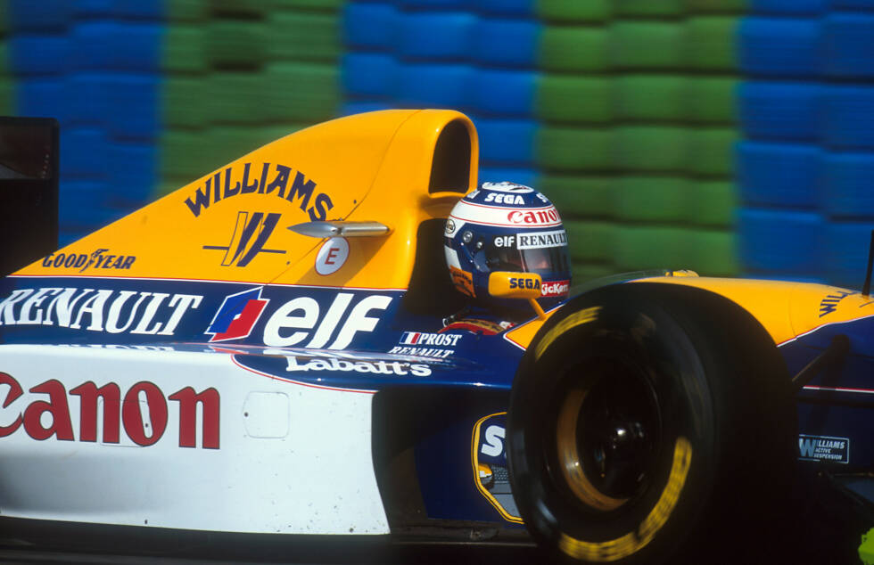 Foto zur News: igensinnig: Das Williams-Logo im &quot;Camel&quot;-Look beim Frankreich-Grand-Prix 1993
