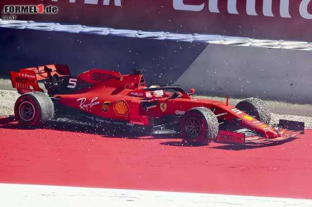 Er kommt kurz vor der Bande im Kiesbett zum Stehen und kann sogar aus eigener Kraft weiterfahren. Ein wilder Freitagnachmittag am Red Bull Ring. Foto zur News: Er kommt kurz vor der Bande im Kiesbett zum Stehen und kann sogar aus eigener Kraft weiterfahren. Ein wilder Freitagnachmittag am Red Bull Ring.