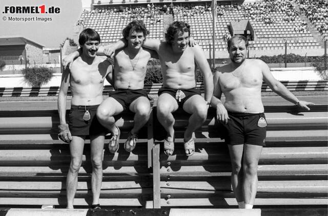 1980: Whiting, Ingenieur im Brabham-Team, mit Kollegen. Whiting ist der Dritte von links. 1980: Whiting, Ingenieur im Brabham-Team, mit Kollegen. Whiting ist der Dritte von links.