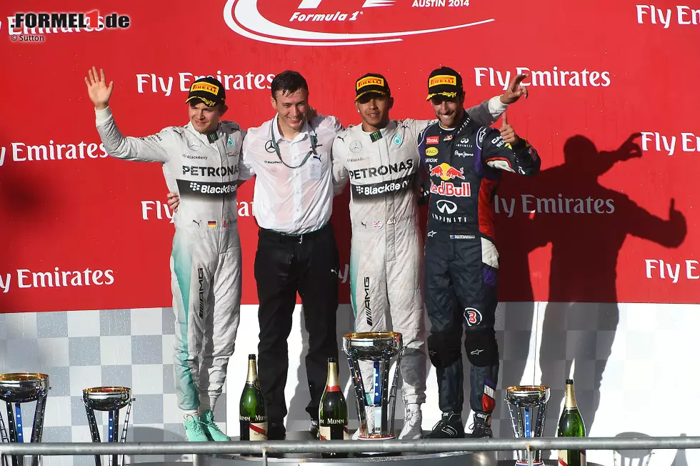 Foto zur News: Mercedes (Lewis Hamilton/Nico Rosberg): 4 - Japan 2014, Russland 2014, USA 2014, Brasilien 2014