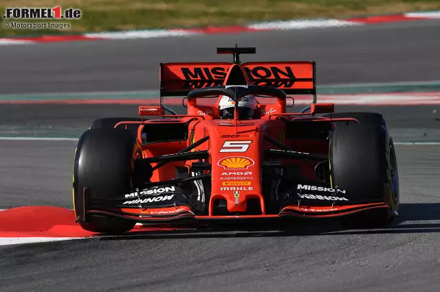 Ferrari SF90 Foto zur News: Ferrari SF90