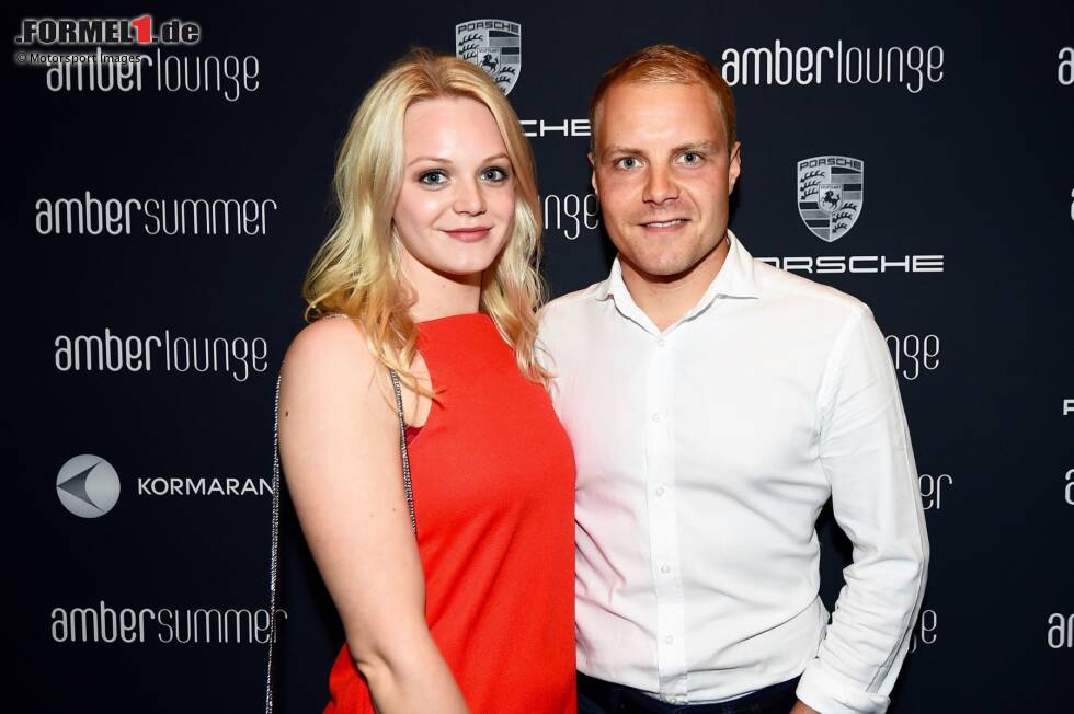 Traumhochzeit 2016 - Scheidung 2019: Olympia-Schwimmerin Emilia Pikkarainen ist nicht länger an Valtteri Bottas Seite. Profi-Radfahrerin Tiffany Cromwell ist die Neue. Traumhochzeit 2016 - Scheidung 2019: Olympia-Schwimmerin Emilia Pikkarainen ist nicht länger an Valtteri Bottas Seite. Profi-Radfahrerin Tiffany Cromwell ist die Neue.