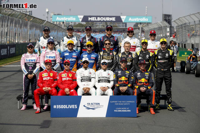 Melbourne, 17. März 2019: Die 20 Fahrer der Formel 1 posieren für das traditionelle Gruppenfoto vor Saisonbeginn. Genau dieses Bild gibt es schon seit Jahrzehnten. Aber wie sah die Aufnahme in früheren Jahren aus? Wir gehen auf Zeitreise durch das Archiv von Motorsport Images ... Melbourne, 17. März 2019: Die 20 Fahrer der Formel 1 posieren für das traditionelle Gruppenfoto vor Saisonbeginn. Genau dieses Bild gibt es schon seit Jahrzehnten. Aber wie sah die Aufnahme in früheren Jahren aus? Wir gehen auf Zeitreise durch das Archiv von Motorsport Images ...