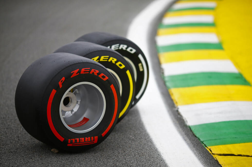Foto zur News: Welche Reifen wofür nominiert werden, legt Pirelli individuell für jeden Grand Prix fest - und will es den Zuschauern damit einfacher machen.