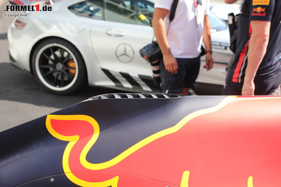 Foto zur News: Red Bull RB15: Kühlöffnung in der Motorhaube