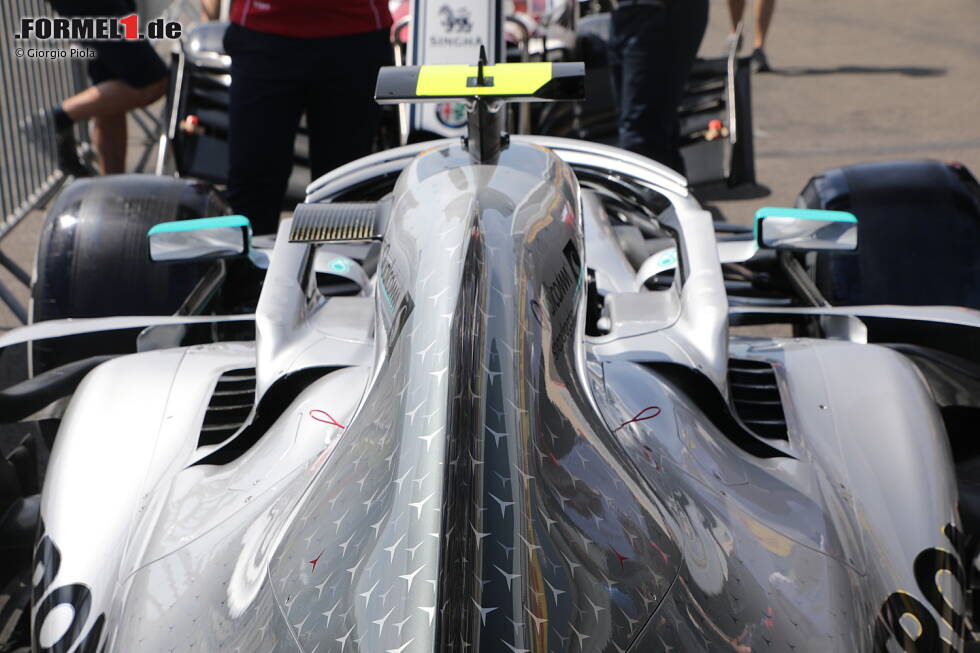 Foto zur News: Mercedes W10: Motorhaube