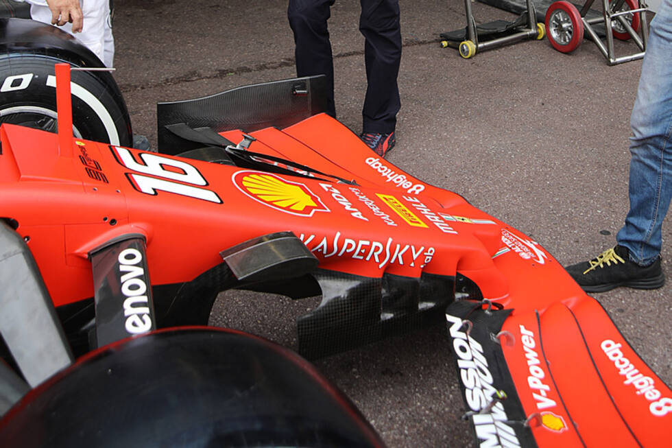 Foto zur News: Ferrari SF90: Frontpartie