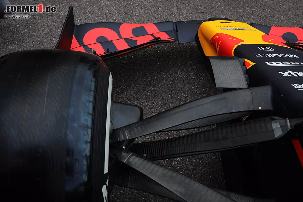 Foto zur News: Red Bull RB15: Frontpartie