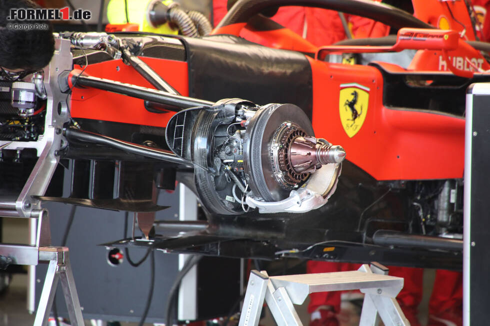 Foto zur News: Ferrari SF90: Vorderradbremse