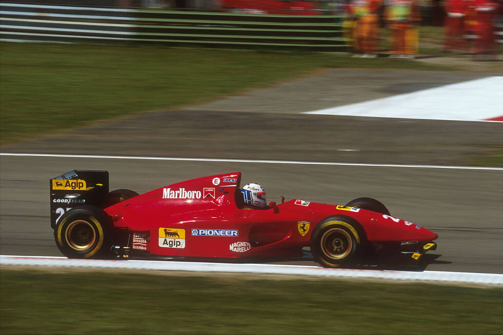 Foto zur News: 1994: Ferrari 412T1; Fahrer: Jean Alesi, Gerhard Berger, Nicola Larini