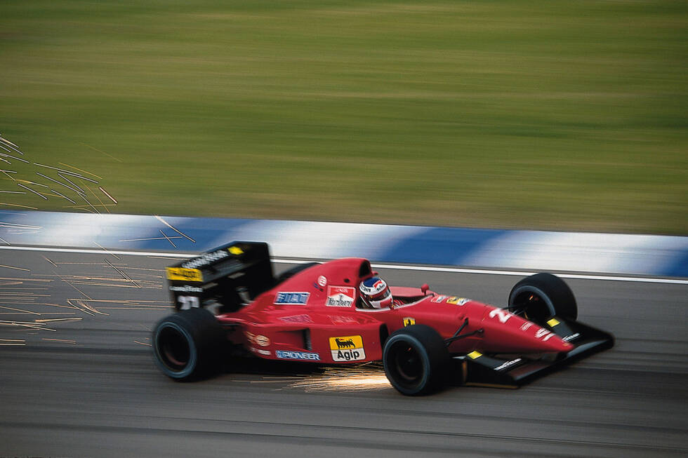 Foto zur News: 1992: Ferrari F92AT; Fahrer: Jean Alesi, Ivan Capelli