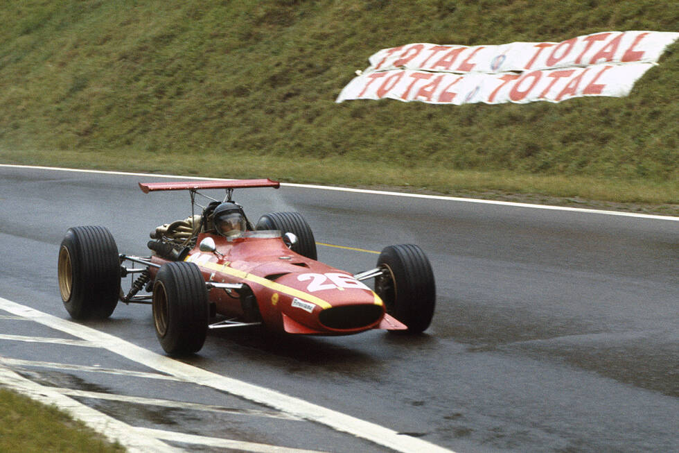 Foto zur News: 1968-1969: Ferrari 312/68; Fahrer: Chris Amon, Derek Bell, Jacky Ickx, Pedro Rodriguez