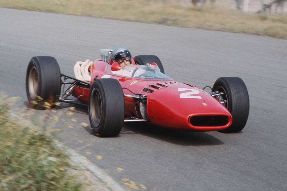 Foto zur News: 1966-1967: Ferrari 312; Fahrer: Lorenzo Bandini, Mike Parkes, Ludovico Scarfiotti, John Surtees