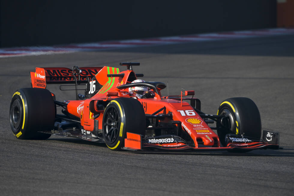 Foto zur News: 2021: Ferrari SF21; Fahrer: Charles Leclerc, Carlos Sainz