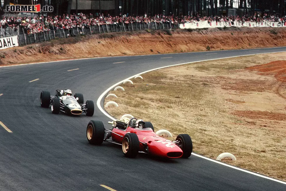 1967-1968: Ferrari 312/67; Fahrer: Chris Amon, Lorenzo Bandini, Derek Bell, Andrea de Adamich, Jacky Ickx, Ludovico Scarfiotti, Jonathan Williams Foto zur News: 1967-1968: Ferrari 312/67; Fahrer: Chris Amon, Lorenzo Bandini, Derek Bell, Andrea de Adamich, Jacky Ickx, Ludovico Scarfiotti, Jonathan Williams