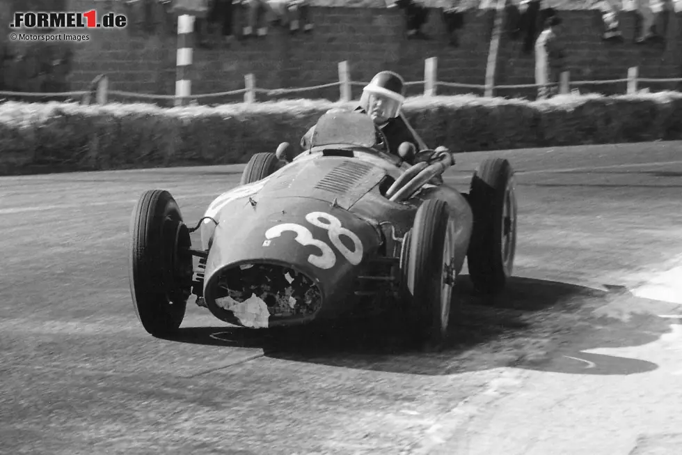 Foto zur News: 1953-1954: Ferrari 553 Squalo; Fahrer: Piero Carini, Giuseppe Farina, Jose-Froilan Gonzalez, Mike Hawthorn, Umberto Maglioli, Robert Manzon