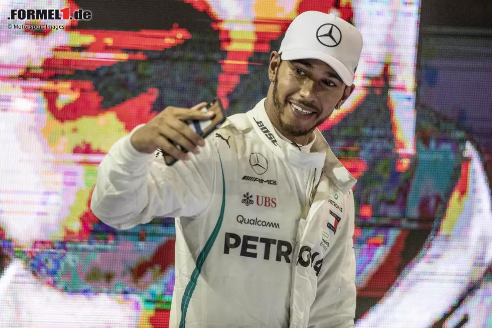 Foto zur News: Lewis Hamilton fuhr schon in seiner ersten Saison um den Titel. Hier zeigen wir alle Formel-1-Autos des mehrmaligen Weltmeisters!