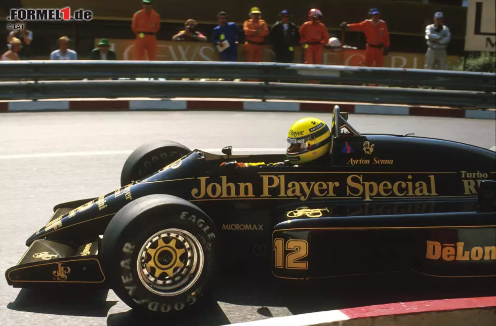 Senna gewinnt auch 1986 zwei Rennen. Es ist das vorerst letzte Jahr, in dem Lotus auf das berühmte Zigaretten-Branding setzt. Erst 25 Jahre später wird das Design ein Revival feiern. Foto zur News: Senna gewinnt auch 1986 zwei Rennen. Es ist das vorerst letzte Jahr, in dem Lotus auf das berühmte Zigaretten-Branding setzt. Erst 25 Jahre später wird das Design ein Revival feiern.