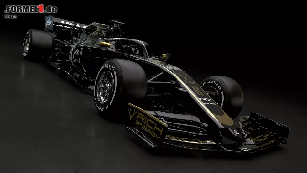 Foto zur News: Ein Bolide in Schwarz-Gold? Das kennen wir doch irgendwoher! Mit dem neuen Sponsor Rich Energy lässt Haas für viele Fans die Ära von Lotus wieder auferstehen. Das Team hatte mit John Player Special wohl die berühmteste Lackierung der Formel-1-Geschichte. Wir blicken zurück: