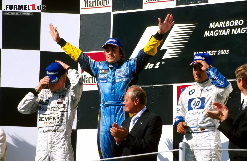 #9: Ungarn 2003 - Fernando Alonso, Kimi Räikkönen, Juan Pablo Montoya (Durchschnittsalter: 24 Jahre, 7 Monate, 12 Tage) Foto zur News: #9: Ungarn 2003 - Fernando Alonso, Kimi Räikkönen, Juan Pablo Montoya (Durchschnittsalter: 24 Jahre, 7 Monate, 12 Tage)