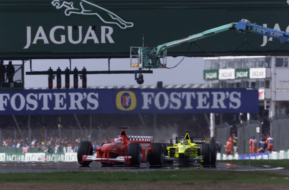 Foto zur News: 4. Großbritannien 2000, Rubens Barrichello vor Heinz-Harald Frentzen - 0,003 Sekunden: Erneut taucht der Ferrari-Pilot in unserer Liste auf, diesmal holt er sich die Pole knapp vor dem deutschen Überraschungsmann im Jordan - allerdings noch auf der alten Strecke. Allerdings haben beide im Rennen Pech und scheiden mit Technikproblemen aus.