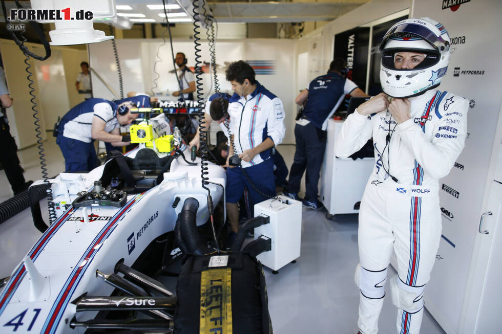 Und die Idee wurde tatsächlich umgesetzt! 2019 startet die reine Frauen-Meisterschaft W-Series erstmals im Rahmen der DTM. Ob es dadurch eine Frau auch wirklich in die Formel 1 schaffen wird, bleibt abzuwarten ... Und die Idee wurde tatsächlich umgesetzt! 2019 startet die reine Frauen-Meisterschaft W-Series erstmals im Rahmen der DTM. Ob es dadurch eine Frau auch wirklich in die Formel 1 schaffen wird, bleibt abzuwarten ...