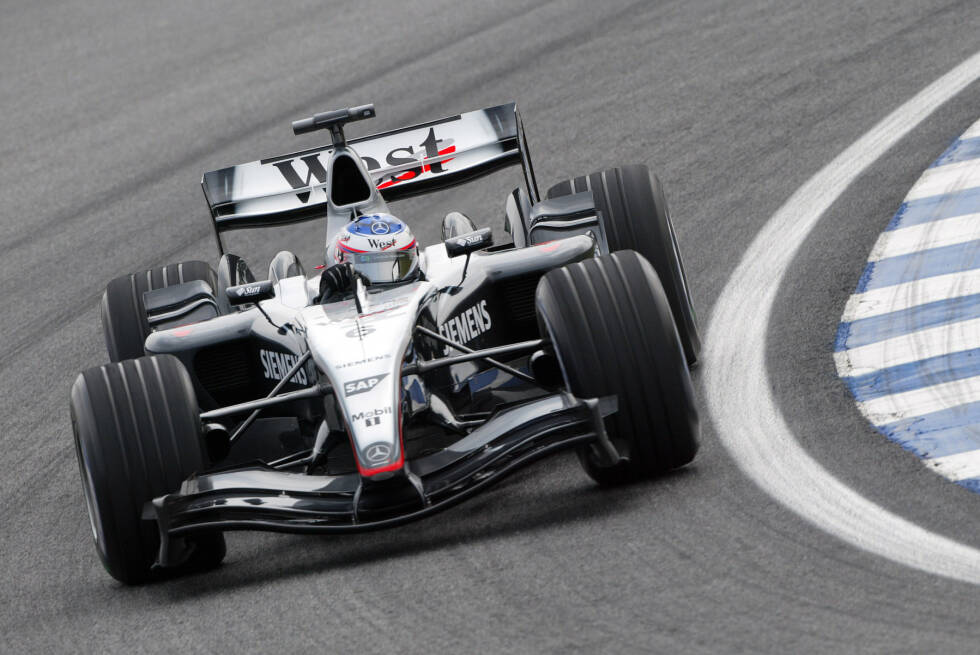 Foto zur News: 2004: McLaren-Mercedes MP4-19; Fahrer: David Coulthard, Kimi Räikkönen