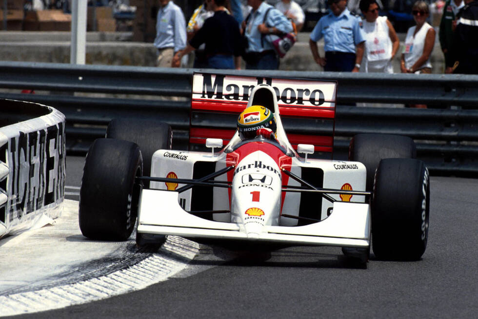 Foto zur News: 1992: McLaren MP4/7A; Fahrer: Ayrton Senna, Gerhard Berger