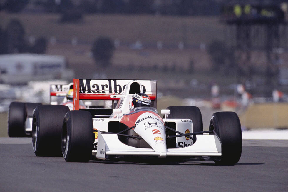 Foto zur News: 1992: McLaren-Honda MP4/6B; Fahrer: Ayrton Senna, Gerhard Berger