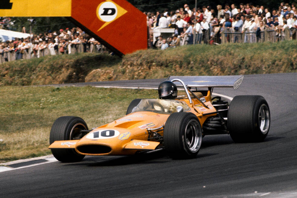 Foto zur News: 1970-1971: McLaren-Ford M14A; Fahrer: Denis Hulme, Peter Gethin, Jackie Oliver