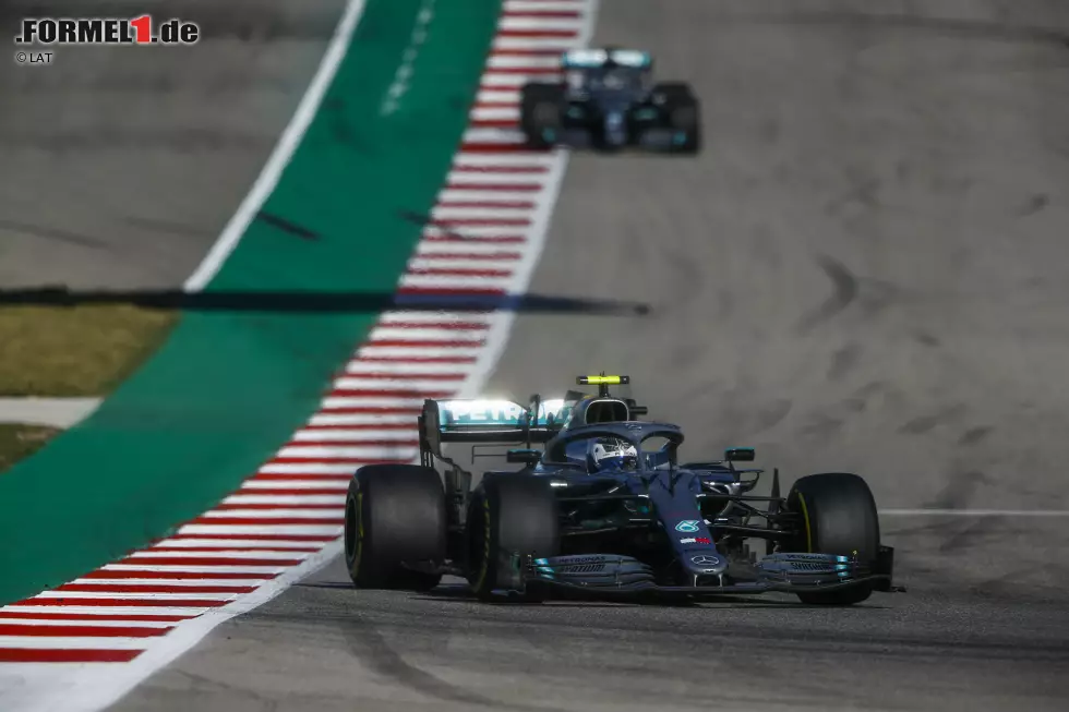Valtteri Bottas (1): Pole-Position, Sieg, Hamilton mit anderer Strategie niedergerungen: Aus seiner Sicht hätte er in Austin nichts besser machen können. So oft loben wir Bottas nicht. Diesmal hat er es zweifellos verdient! Foto zur News: Valtteri Bottas (1): Pole-Position, Sieg, Hamilton mit anderer Strategie niedergerungen: Aus seiner Sicht hätte er in Austin nichts besser machen können. So oft loben wir Bottas nicht. Diesmal hat er es zweifellos verdient!