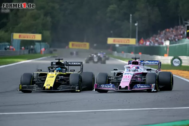 Sergio Perez (2): Das ganze Wochenende war der Mexikaner "Best of the Rest", und phasenweise, weil Albon nicht auf schnelle Zeiten fuhr, sogar etwas mehr. Mit P6 holte er das Maximum raus. Dass er von Albon im Finish mit einem spektakulären Manöver überholt wurde, ist keine Schande. Foto zur News: Sergio Perez (2): Das ganze Wochenende war der Mexikaner "Best of the Rest", und phasenweise, weil Albon nicht auf schnelle Zeiten fuhr, sogar etwas mehr. Mit P6 holte er das Maximum raus. Dass er von Albon im Finish mit einem spektakulären Manöver überholt wurde, ist keine Schande.
