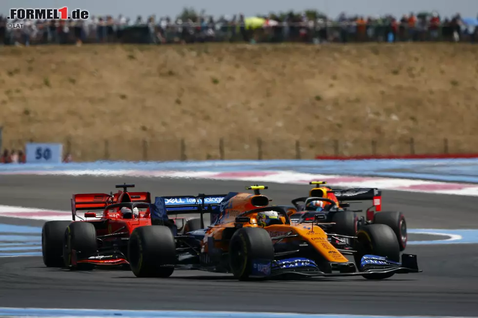 Lando Norris (2): Er mag den Start gegen Sainz verloren haben, aber im Qualifying lag er vor seinem Teamkollegen, und im Rennen, das beweist der Boxenfunk, hätte er schneller können. Tapfer, wie er sich im Finish mit stumpfen Waffen verteidigt hat. Sogar Teamchef Andreas Seidl ist beeindruckt vom Super-Rookie! Foto zur News: Lando Norris (2): Er mag den Start gegen Sainz verloren haben, aber im Qualifying lag er vor seinem Teamkollegen, und im Rennen, das beweist der Boxenfunk, hätte er schneller können. Tapfer, wie er sich im Finish mit stumpfen Waffen verteidigt hat. Sogar Teamchef Andreas Seidl ist beeindruckt vom Super-Rookie!