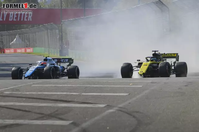 Foto zur News: Robert Kubica (5): Sein Comeback ist ein Märchen. Und das bleibt es. Auch ohne Happy End. Kubica war das ganze Wochenende der Langsamste im Feld. Im Freien Training krachte er in die Boxenmauer. Im Qualifying flog er in der schnellen Schikane ab. Und am Start wurde er ins Gerangel verwickelt. Da ist noch Luft nach oben.