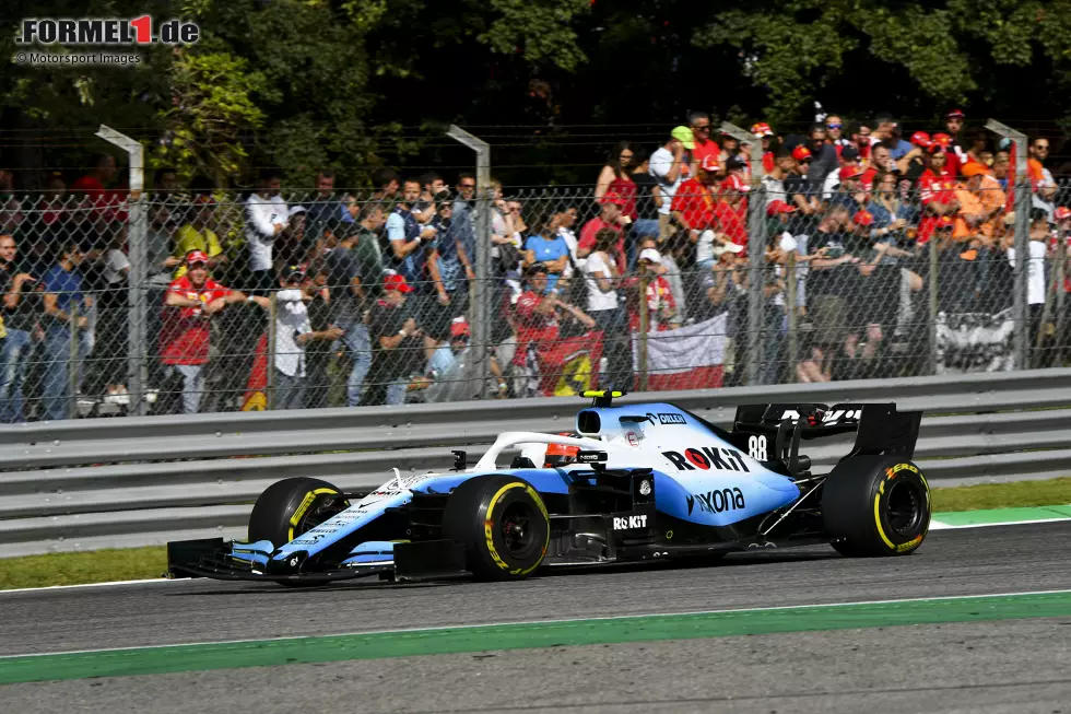 Foto zur News: Robert Kubica (5): Wer eine halbe Minute auf den Vorletzten verliert und fast eine Runde auf den eigenen Teamkollegen, für den ist Note 5 das Höchste der Gefühle. Es heißt, dass Kubica sein Williams-Cockpit an Nicholas Latifi verlieren wird. Er trägt sportlich wenig dazu bei, Gegenargumente zu finden.