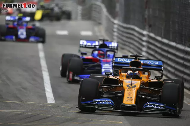 Carlos Sainz (2): Je länger er bei McLaren fährt, desto mehr wächst er in die Rolle des Teamleaders hinein. Monaco liegt ihm, und das setzte er im Rennen dann auch um. Dass er Sechster wurde und nicht Achter, lag auch an der Boxenstrategie. Seine Leistung war aber makellos. Auch im Vergleich zu Norris. Foto zur News: Carlos Sainz (2): Je länger er bei McLaren fährt, desto mehr wächst er in die Rolle des Teamleaders hinein. Monaco liegt ihm, und das setzte er im Rennen dann auch um. Dass er Sechster wurde und nicht Achter, lag auch an der Boxenstrategie. Seine Leistung war aber makellos. Auch im Vergleich zu Norris.